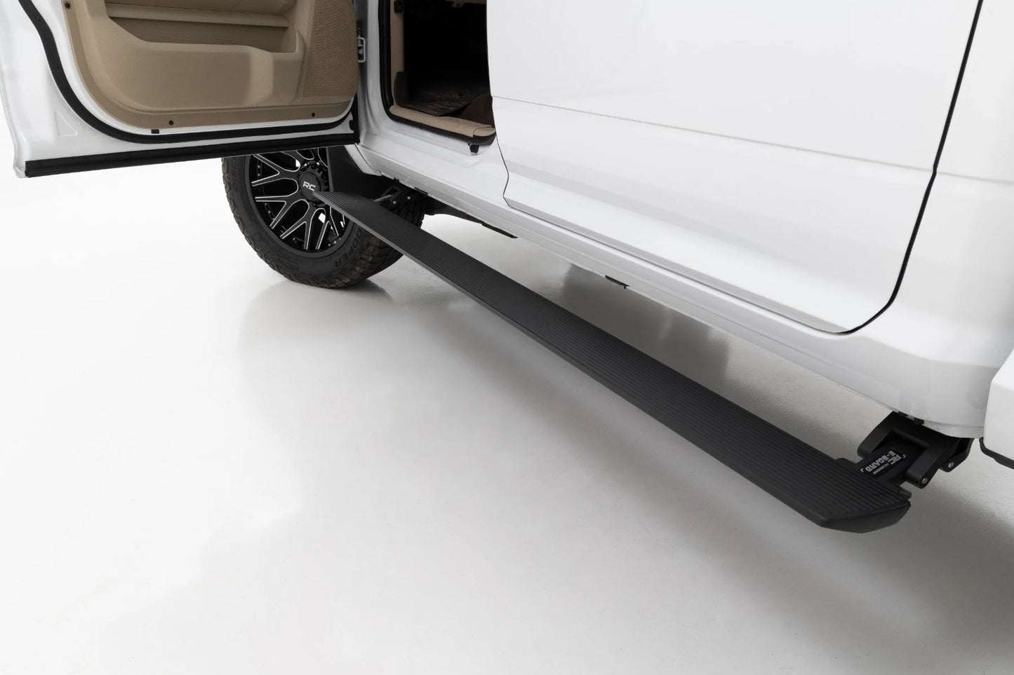 Rough Country Power Running Boards Ram 2500/3500 (10-25) - PSR9015