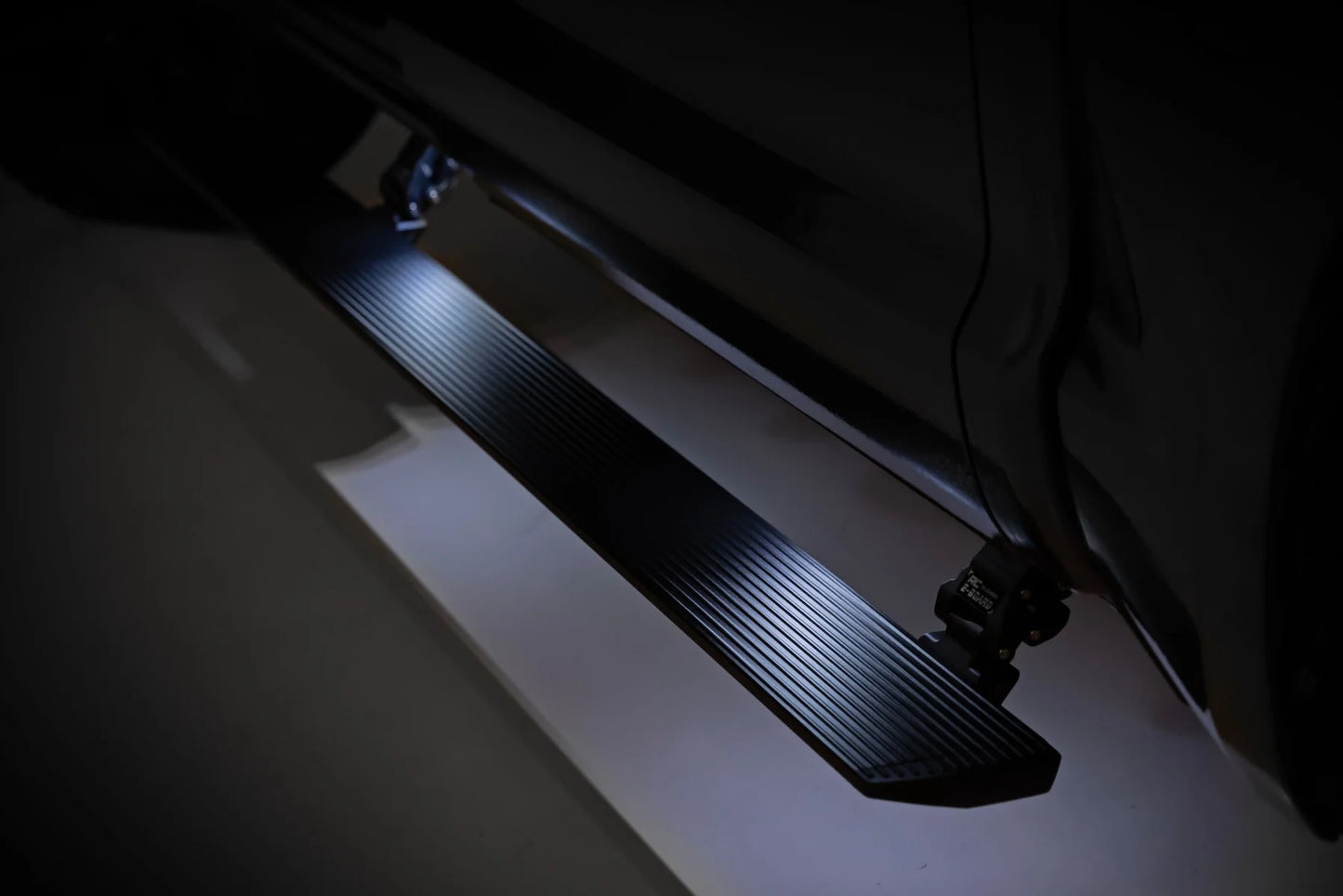 Rough Country Power Running Boards Ram 2500/3500 (10-25) - PSR9015