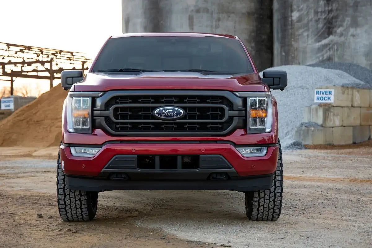 ROUGH COUNTRY 2 INCH LIFT KIT FORD F-150 2WD/4WD (2021-2023) 58630