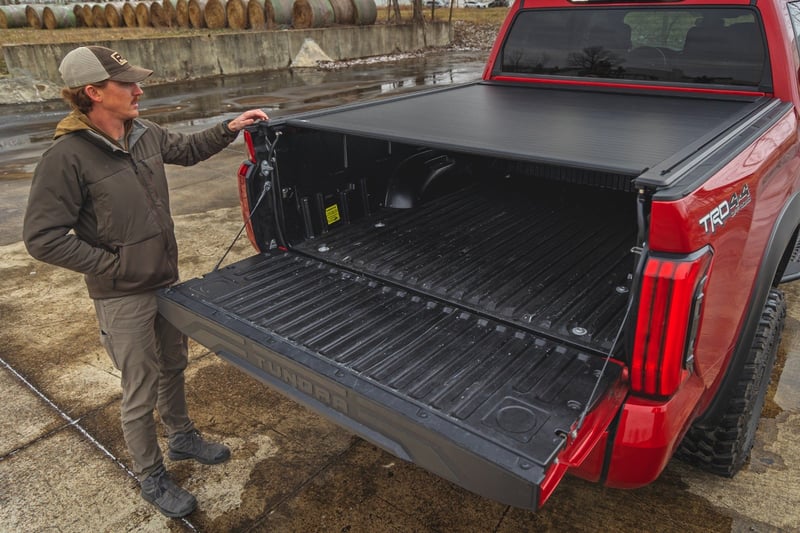 Powered Retractable Bed Cover 5'7" Bed | Toyota Tundra (22-25) 51514551
