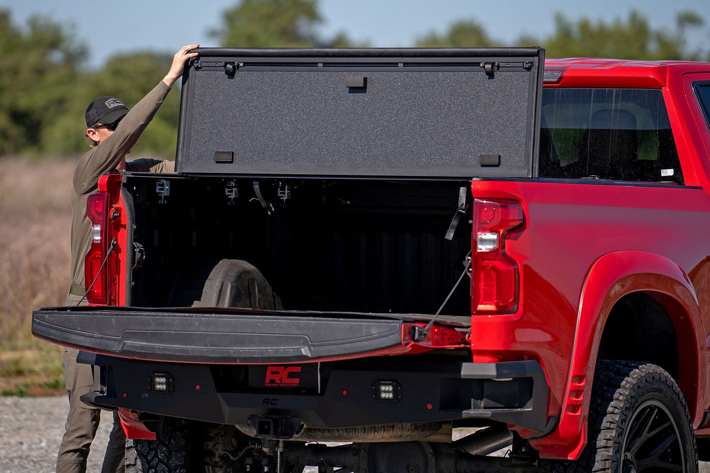 Hard Tri-Fold Flip Up Bed Cover | 5'10" Bed | Chevy/GMC Sierra 1500 (19-26)/Silverado 1500 (19-26)
