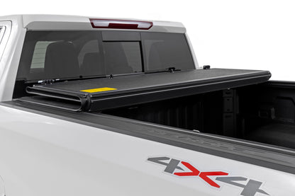 Hard Low Profile Bed Cover | 5'10" Bed | Chevy/GMC Sierra 1500 (19-26)/Silverado 1500 (19-26)