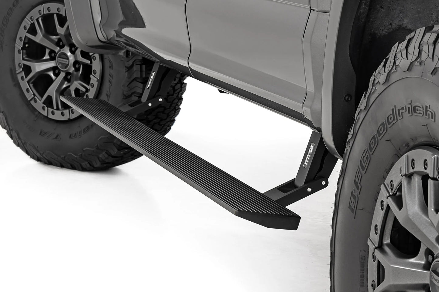 Rough Country Power Running Boards Ford F-150/Lightning/F-250/F-350/Raptor (15-25)- PSR71525