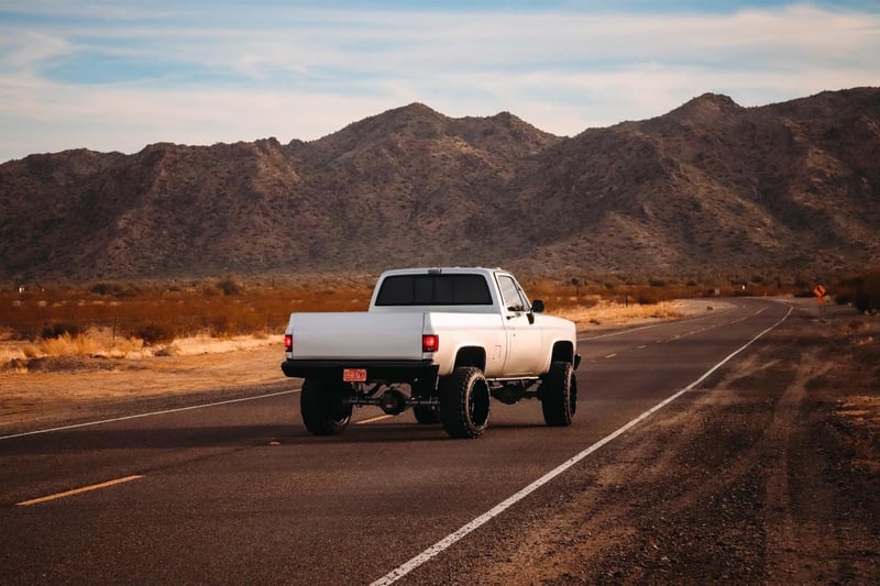Rough Country 6 Inch Lift Kit Chevy/GMC Half-Ton Suburban 4WD (77-91) -  21430