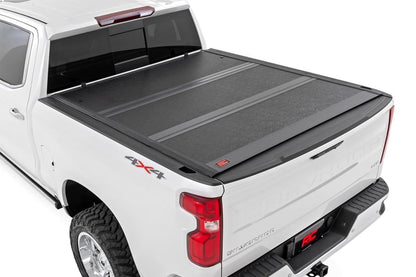 Rough Country Hard Low Profile Bed Cover Chevy/GMC Sierra 1500 (19-25)/Silverado 1500 (19-25) - 47120580B