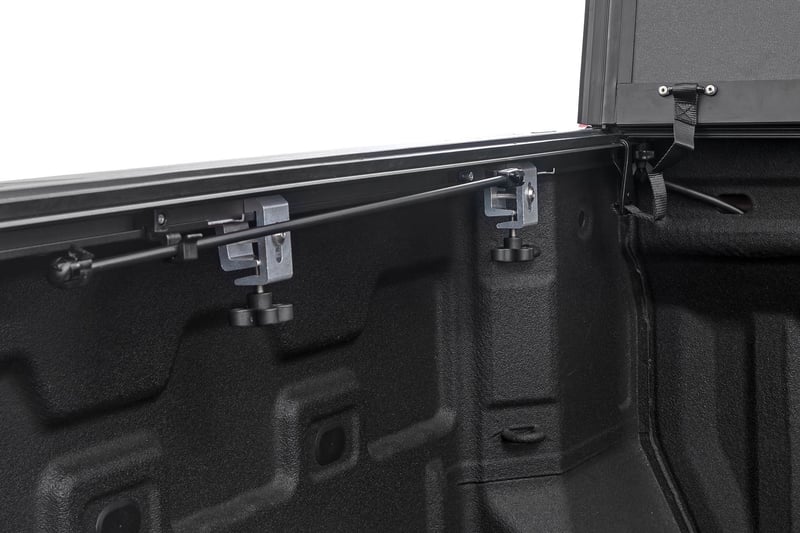 Hard Tri-Fold Flip Up Bed Cover Chevy/GMC Sierra 1500 (19-25)/Silverado 1500 (19-25) 49120580