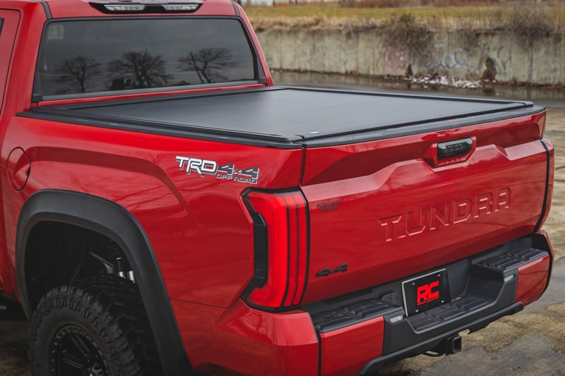 Powered Retractable Bed Cover 5'7" Bed | Toyota Tundra (22-25) 51514551