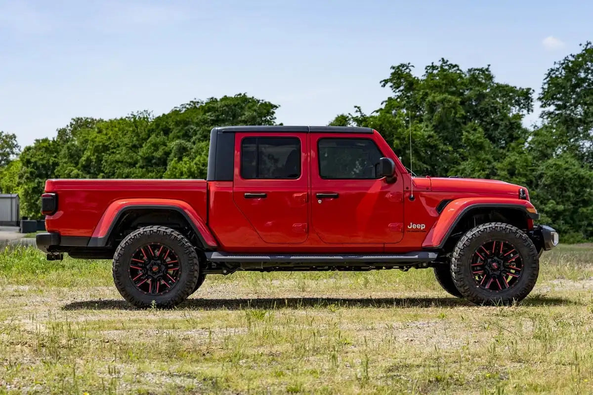 2.5 INCH LEVELING KIT JEEP GLADIATOR JT 4WD (2020-2023) 63430A ROUGH COUNTRY