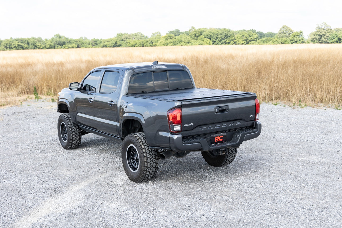 Hard Tri-Fold Flip Up Bed Cover | 5' Bed | Toyota Tacoma 2WD/4WD (2005-2015)